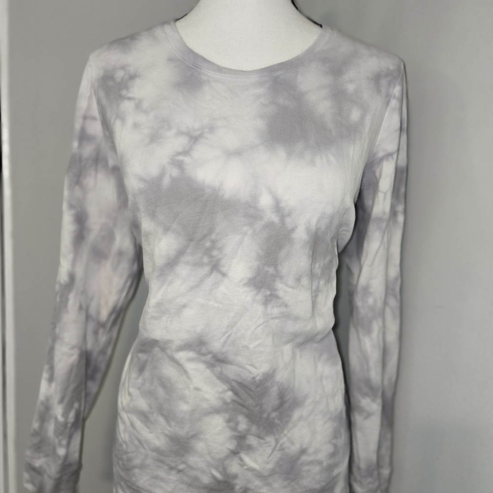 Gray Tie-Dye Long Sleeve Top